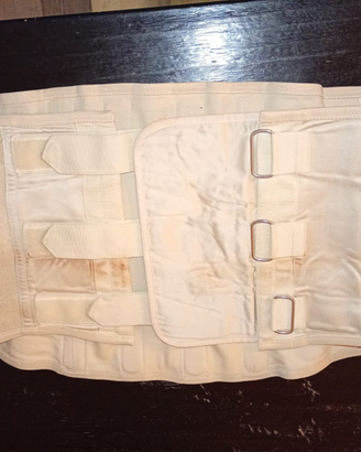 Corsetto ortopedico semirigido