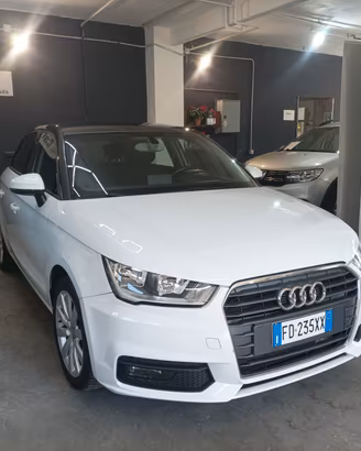 Audi A1 1.0 TFSI ultra S tronic Solo 105000KM