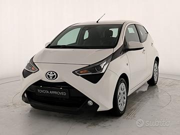 Toyota Aygo 5p 1.0 x-play 72cv