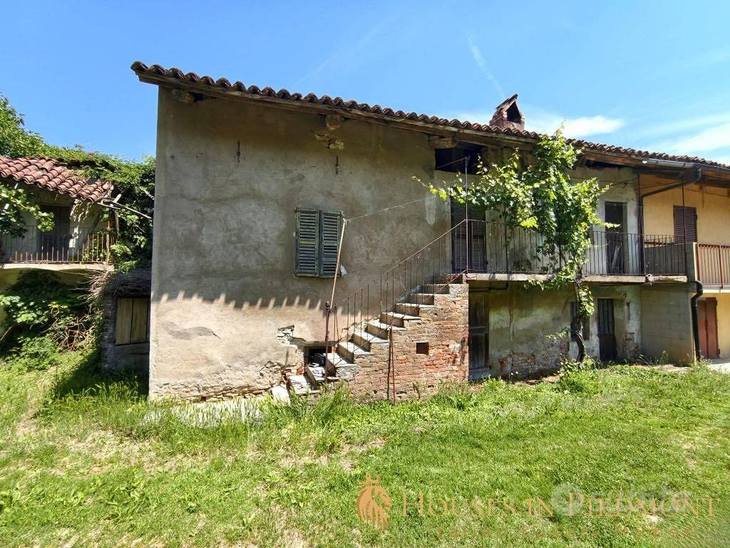 Rustico / Casale di 350 m² a Dogliani - Altro
