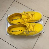 Superga Sneakers Gialle Unisex