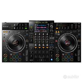 ATTREZZATURA DJ & LIGHTING