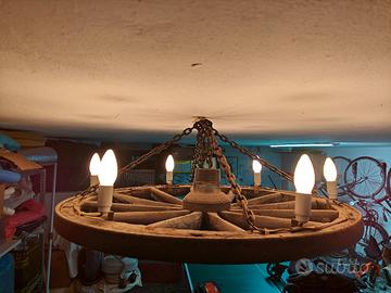 Lampadario Ruota di carro 