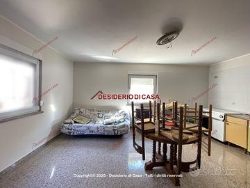 Casa, Pollina.