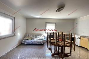 Casa, Pollina.