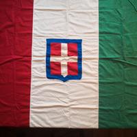 BANDIERA con lo stemma della Casa Savoia