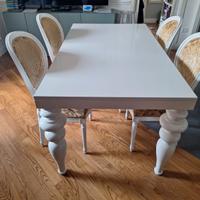 Tavolo Design allungabile gambe in legno tornite