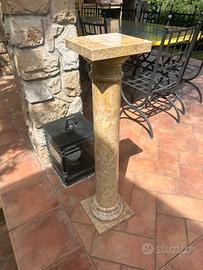 Colonna piedistallo in marmo naturale lucido
