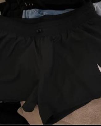 Pantaloncini Nike