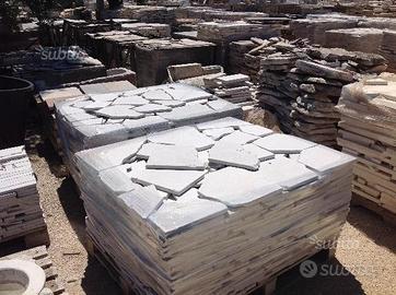 PIETRE in stile moderno e antico