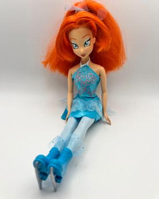 Bambola Winx Bloom fate sul ghiaccio giochi prezio