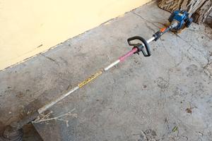 TAGLIA ERBA MOTOSEGA A SCOPPIO STIHL