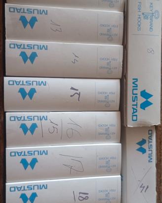 Ami MUSTAD per pesca con mulinelli dal n. 8-19