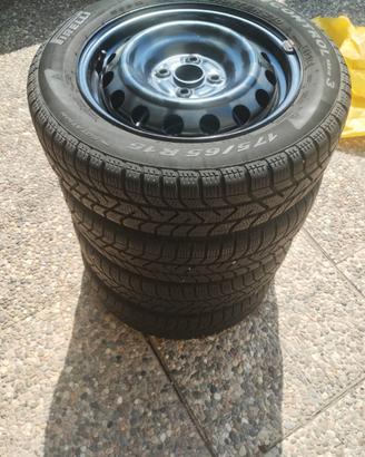 Ruote complete YARIS 175/65 R15