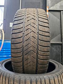 255 35 R 21 98V M+S Pirelli Sottozero III Winter A