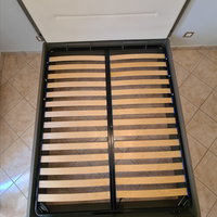 Struttura letto: rete matrim + 2 materassi singoli