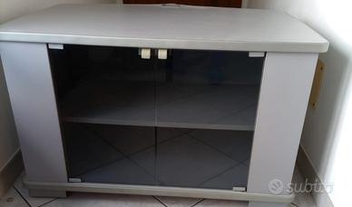 Mobiletto con ruote