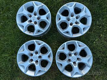 Cerchi in lega Opel 6.5Jx16 ET 37