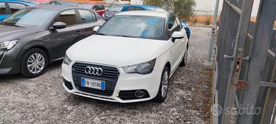 Audi A1 1.6 TDI S tronic Ambition