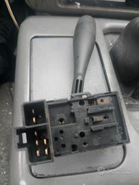 Leva tergicristalli Nissan 