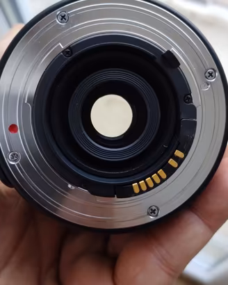zoom sigma 70-210 UC  tele attacco SIGMA SA