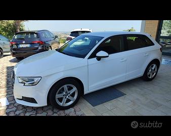 AUDI A3 SPB 30 g-tron S tronic U3435