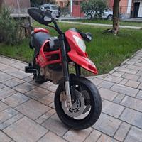 Moto elettrica peg perego