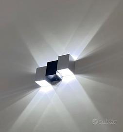 Applique LED moderna effetto luce decorativo