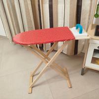 Asse e ferro da stiro giocattolo