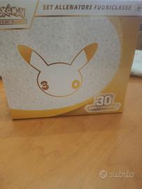 Box GCC allenatore Pokemon 30 anniversario