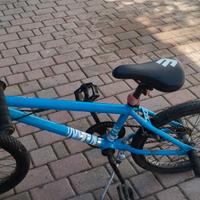 Bicicletta BMX