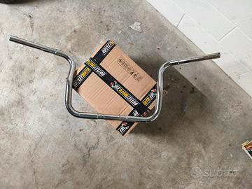 Manubrio ape hanger cromato per HD touring