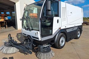 spazzatrice aspirante BUCHER CC5006