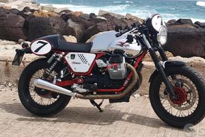 Moto Guzzi V7 Racer
