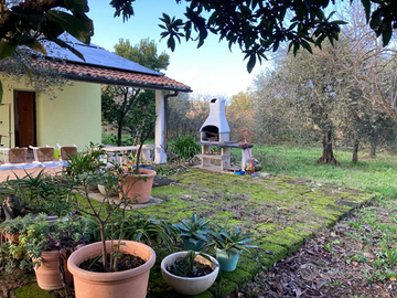 Verdi AbBracci: Villa con Barbecue e camino