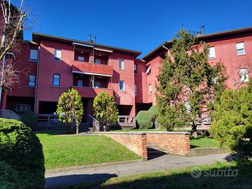 4 LOCALI A BESANA IN BRIANZA