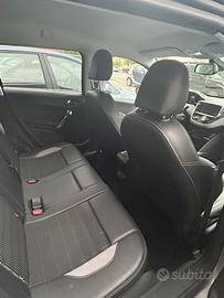Peugeot 2008 access