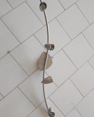 Lampadario con faretti da soffitto