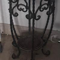 Portaombrelli in ferro battuto