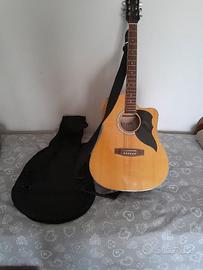 chitarra acustica