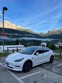 Tesla m3 long range dual motor AWD