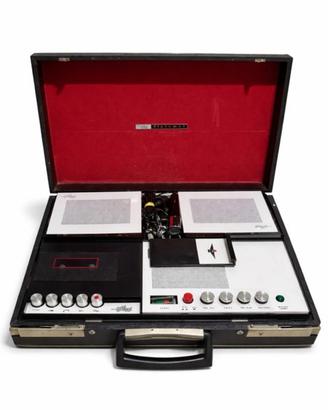 Mangiacassette vintage Gruber anni ‘70 a valigetta