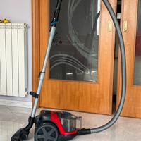 Aspirapolvere Philips potente senza sacco