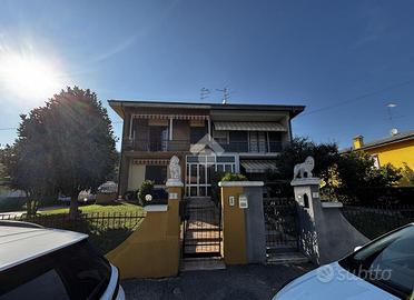 PORZIONE DI BIFAMILIARE A GONZAGA