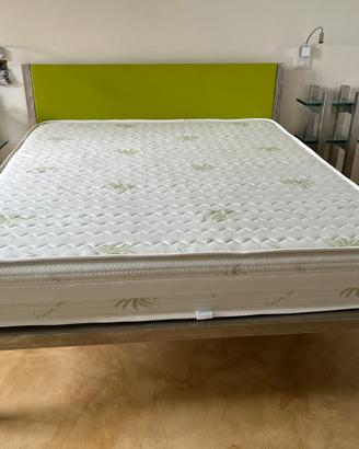 Struttura letto+materasso+2 comodini acciao-vetro