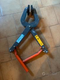 Pinza Butti maniglione  posa cordoli Modello 501