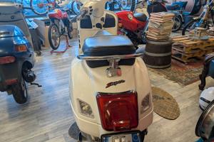 vespa piaggio 300 gts ABS certificata