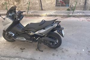 T-max 530 lux max