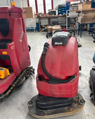 Lavasciuga pavimenti a batteria Funzionanti