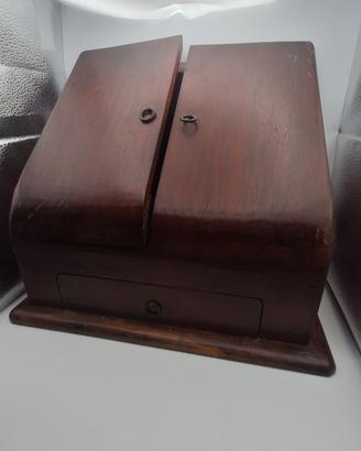 Antico portalettere in legno da tavolo